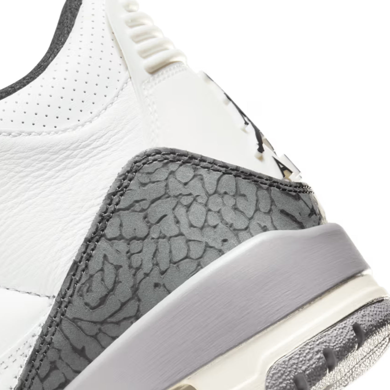 Jordan 3 Retro Cement Grey - CT8532-106 - Detail