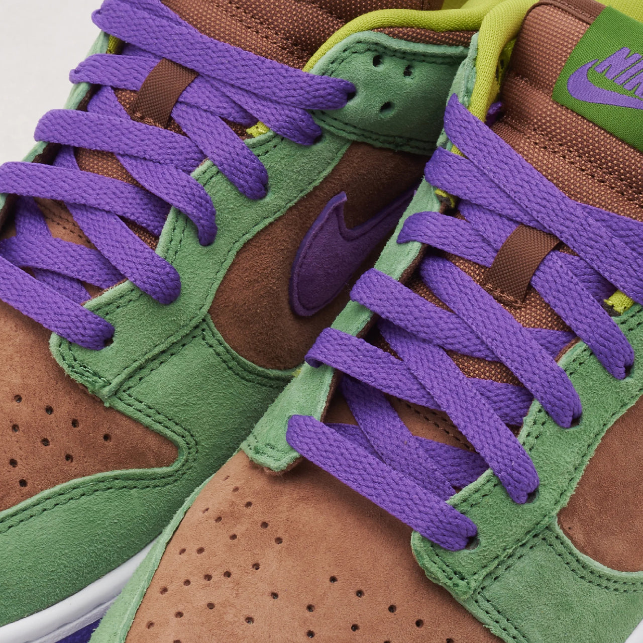 Nike Dunk Low Veneer - DA1469-200 - details