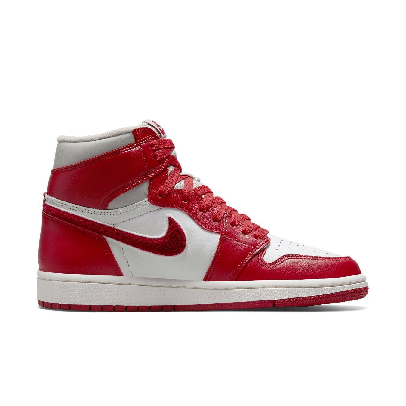 Jordan 1 Retro High OG Varsity Red